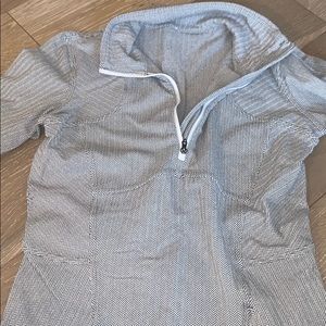 Lululemon long sleeve shirt jacket
